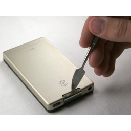 Замена корпуса Microsoft Zune 80